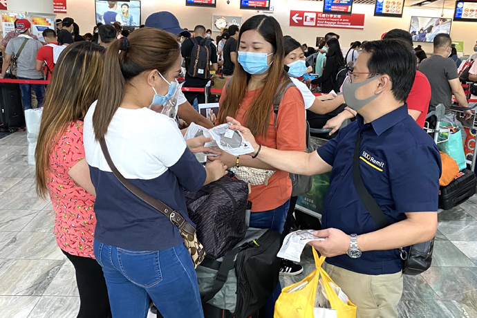 BDO Remit helps distribute health kits in Iloilo & Macau